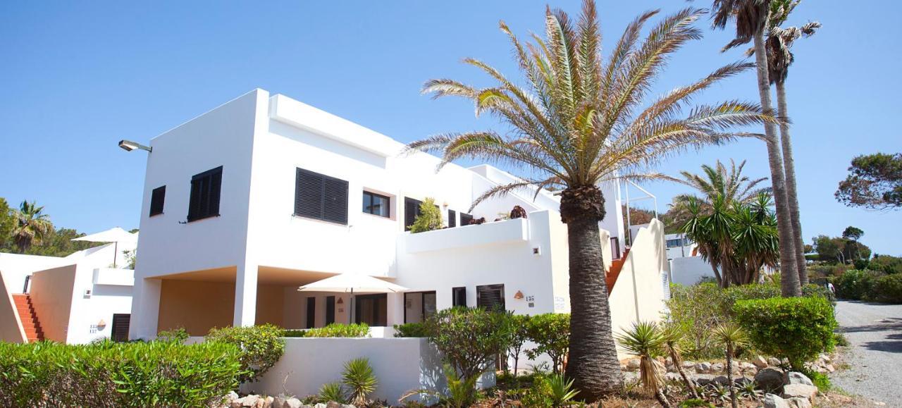 Apartamentos Club Cala Azul Sant Carles de Peralta Kültér fotó