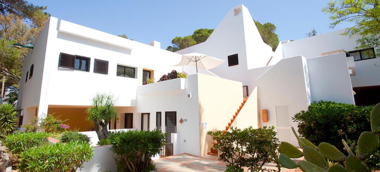 Apartamentos Club Cala Azul Sant Carles de Peralta Kültér fotó