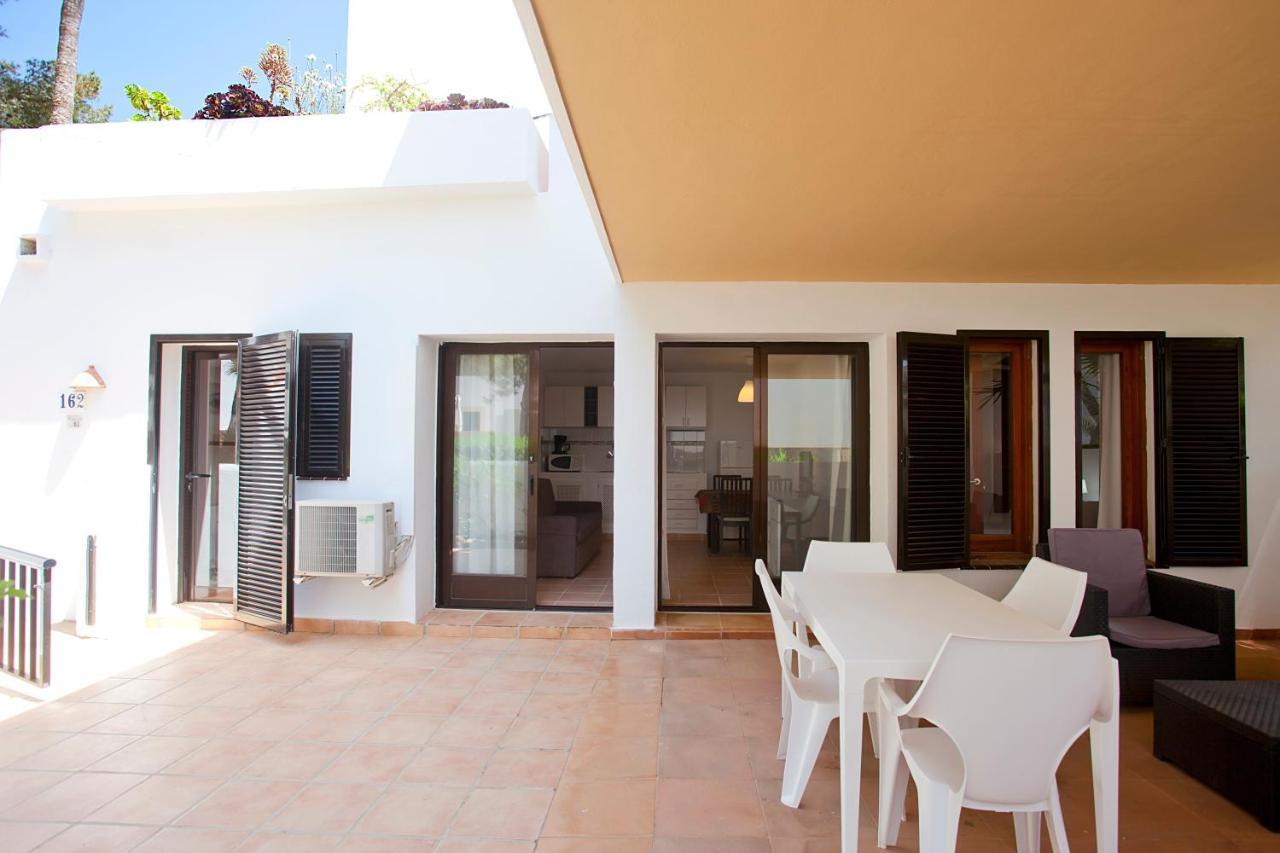 Apartamentos Club Cala Azul Sant Carles de Peralta Kültér fotó